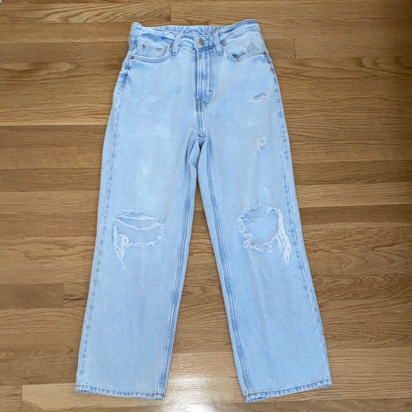 H&M Light Blue High Waist Jeans - Picture 1 of 6